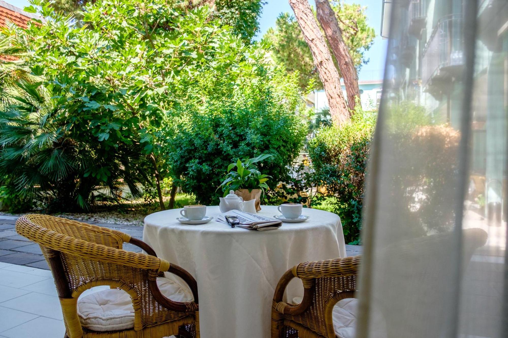 Hotel Bristol Bellaria-Igea Marina Zewnętrze zdjęcie